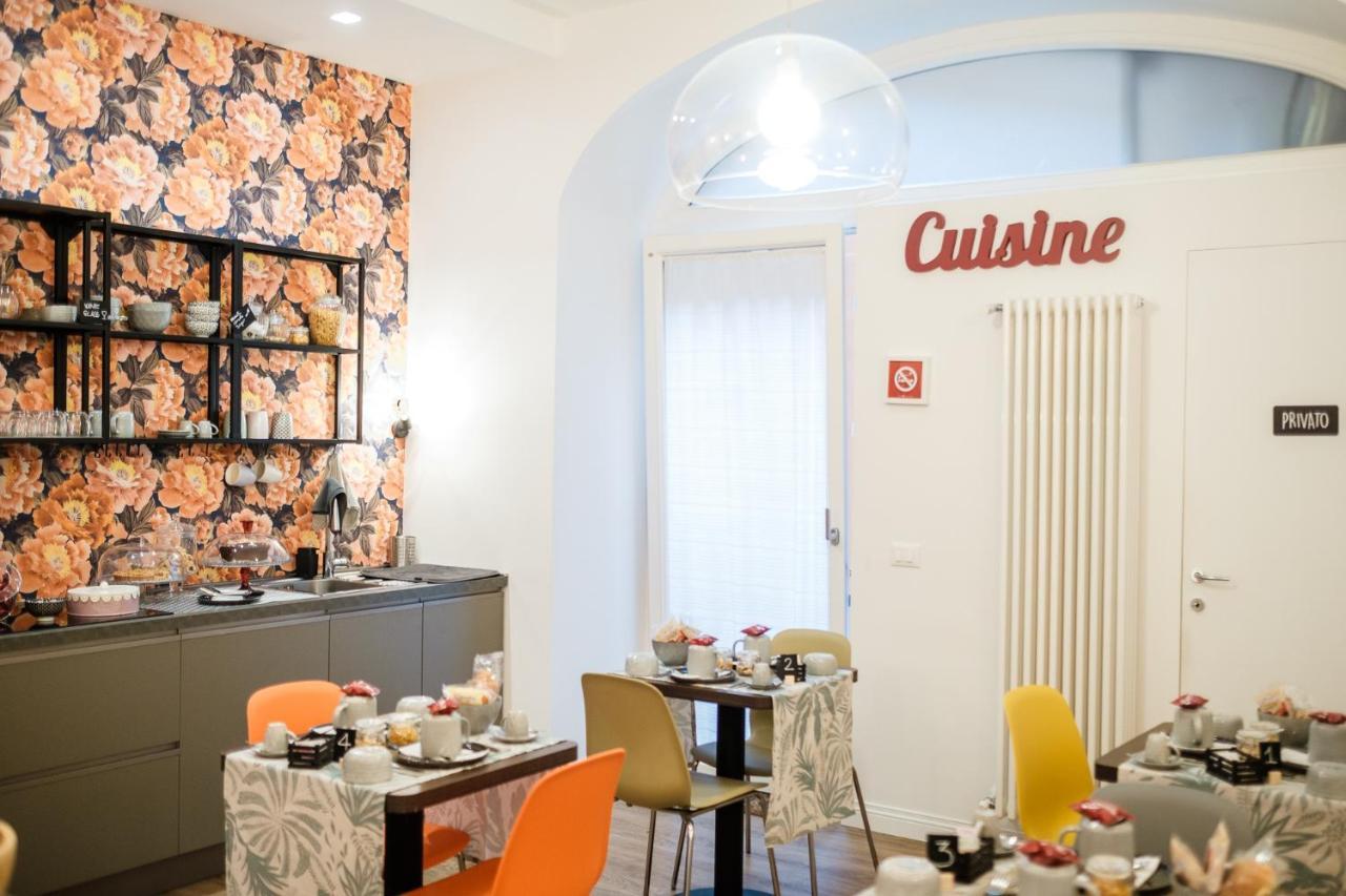 Casa Leoncino B&B Рим Екстериор снимка